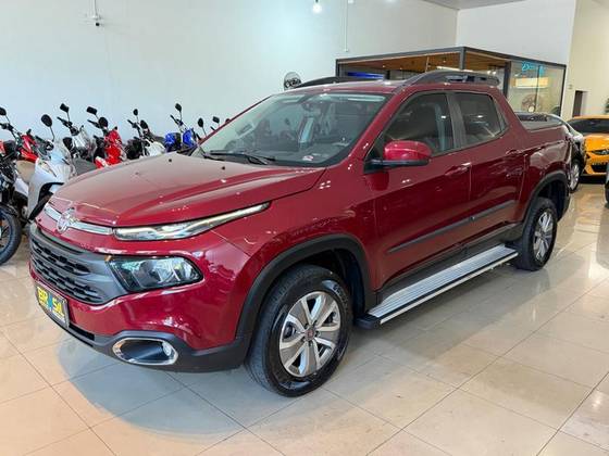 FIAT TORO 1.8 16V EVO FLEX FREEDOM AT6 FIAT TORO 1.8 16V EVO FLEX FREEDOM AT6